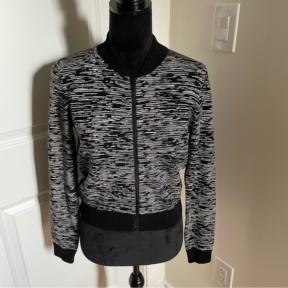 Theory Black White Grelina Prosecco Knit Zip Front Bomber Jacket EUC Size Small - Picture 1 of 10